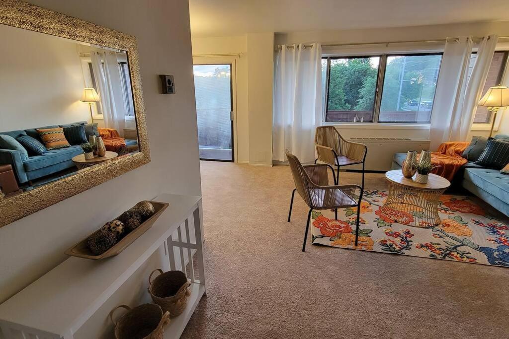 Apartment, One Bedroom Arlington Bagian luar foto