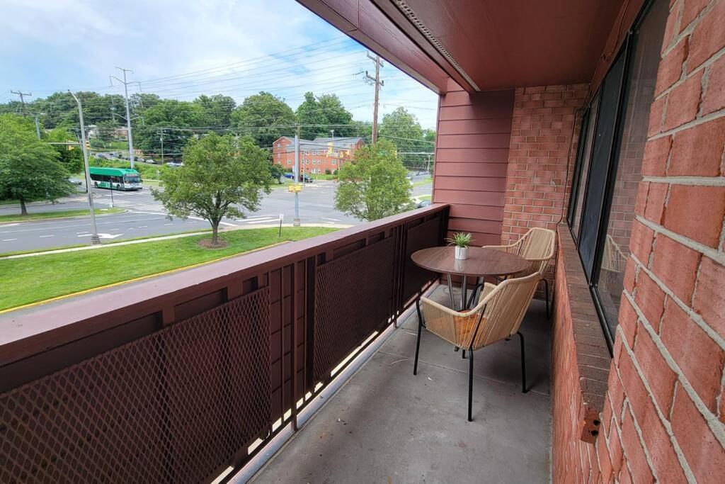 Apartment, One Bedroom Arlington Bagian luar foto